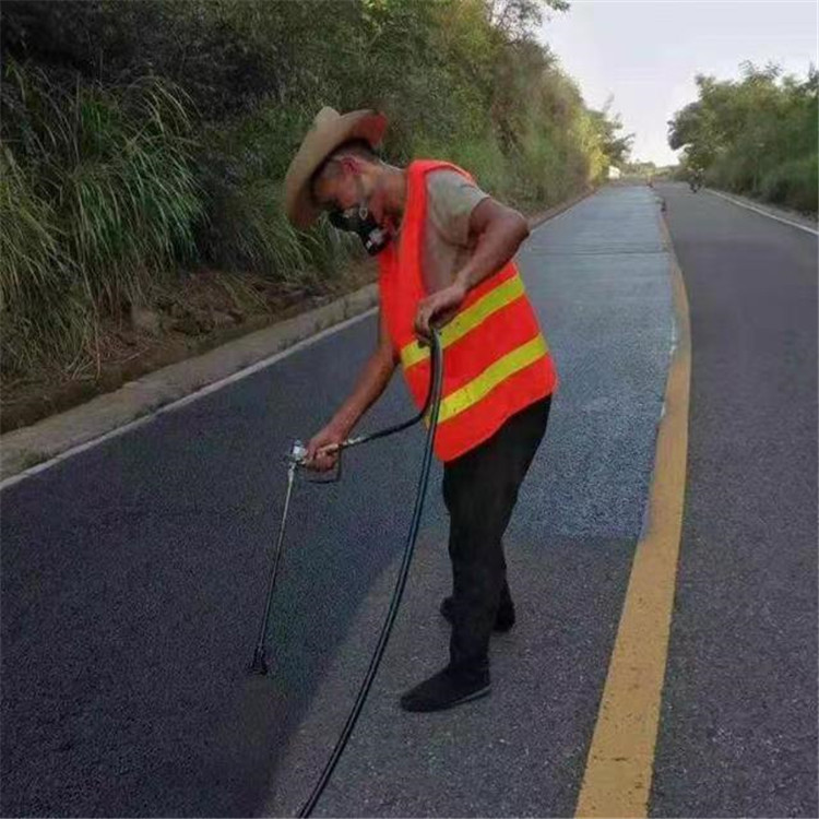 衡水 彩色防滑路面的底涂是保障路面附着力
